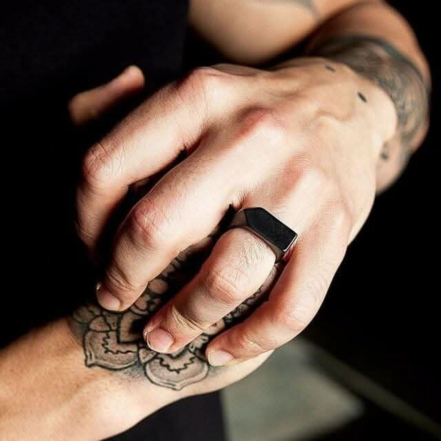 FLAT - TOP RING - BLACK - Boujisphere