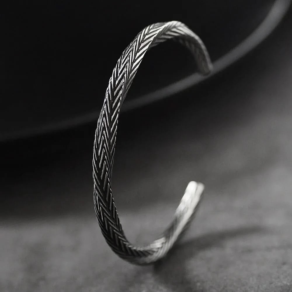 TWISTED CUFF BRACELET - GRAY - Boujisphere